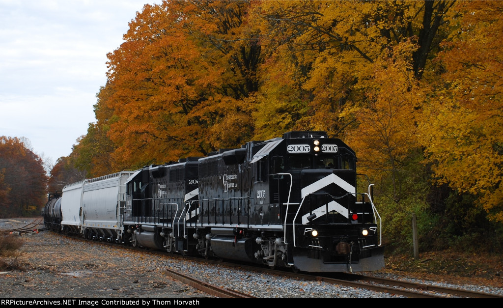 Autumn colors form the backdrop as DDRV's RP-1 heads west
